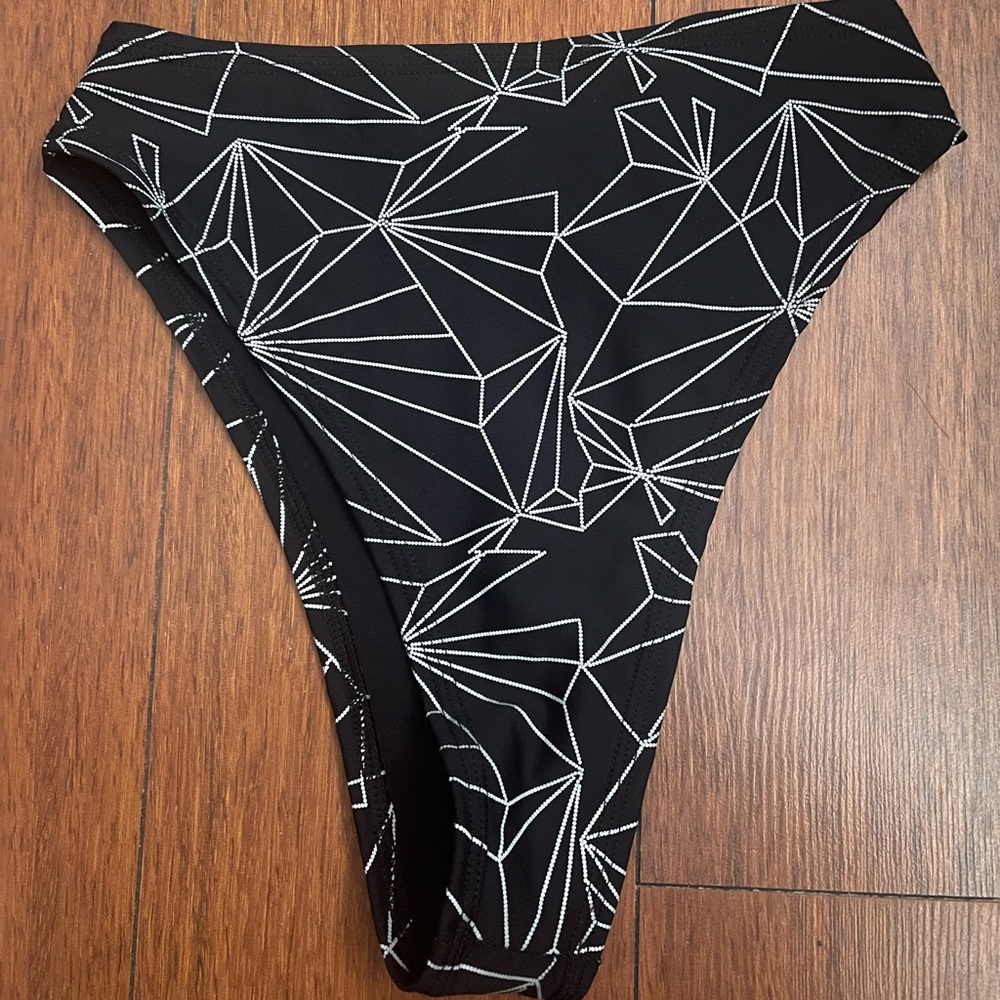Iheartraves lyte couture geometric shorts